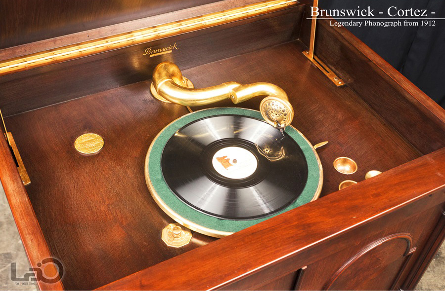 Brunswick Cortez ◇ブランズウィック コルテッツ 手巻き駆動蓄音器 